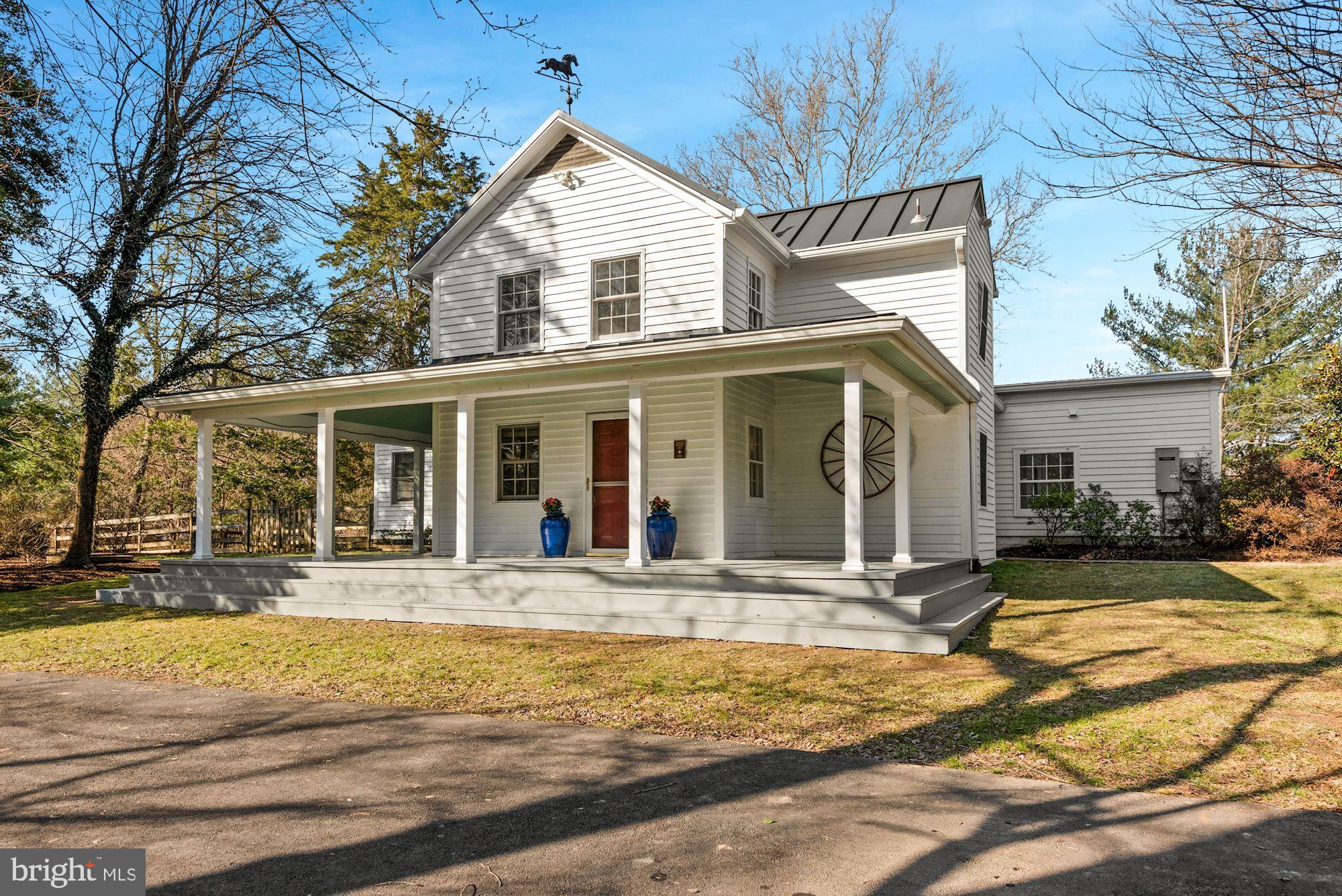 326 Walker Road Great Falls, VA 22066 - Photo 2 of 51