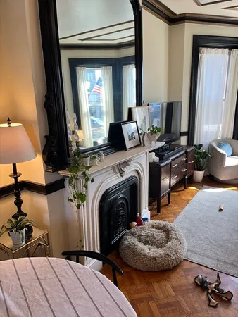 $4,300 | 554 East Broadway, Unit 1, Boston, MA 02127
