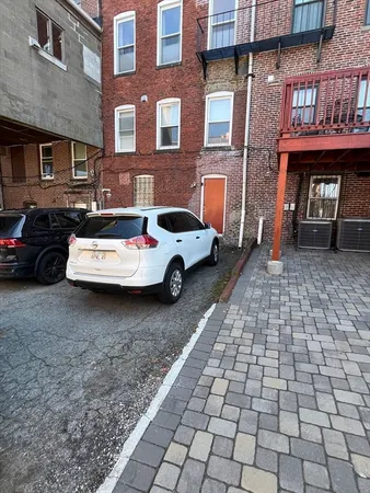 $4,300 | 554 East Broadway, Unit 1, Boston, MA 02127