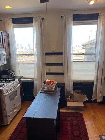 $4,300 | 554 East Broadway, Unit 1, Boston, MA 02127