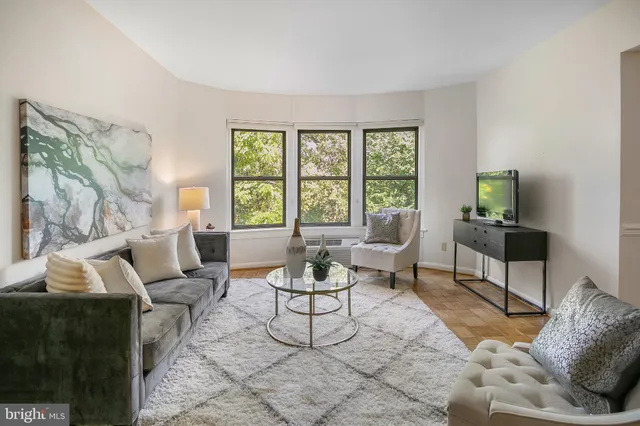 $405,000 | 2500 Q Street Northwest, Unit 411, Washington, DC 20007