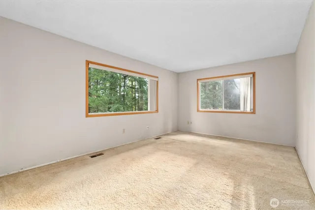 $875,000 | 39811 226th Avenue Southeast, Enumclaw, WA 98022