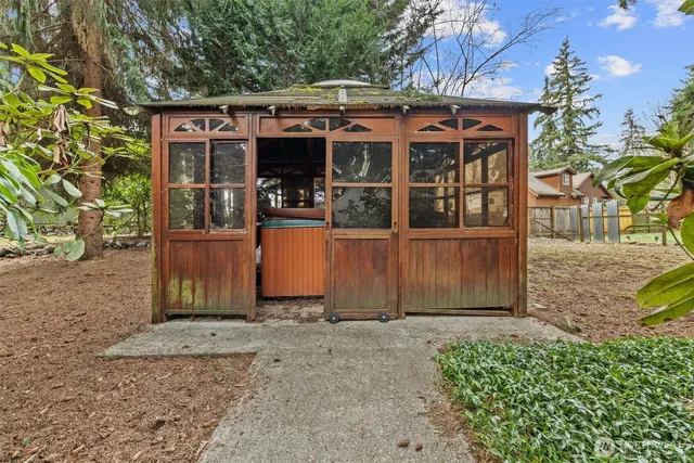 $875,000 | 39811 226th Avenue Southeast, Enumclaw, WA 98022