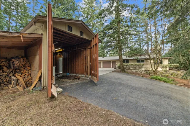 $875,000 | 39811 226th Avenue Southeast, Enumclaw, WA 98022