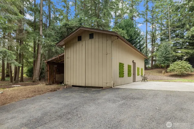 $875,000 | 39811 226th Avenue Southeast, Enumclaw, WA 98022