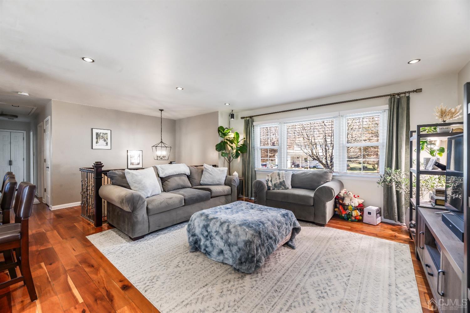 14 Albemarle Road East Brunswick, NJ 08816 - Photo 4 of 34 Gallery Image 4
