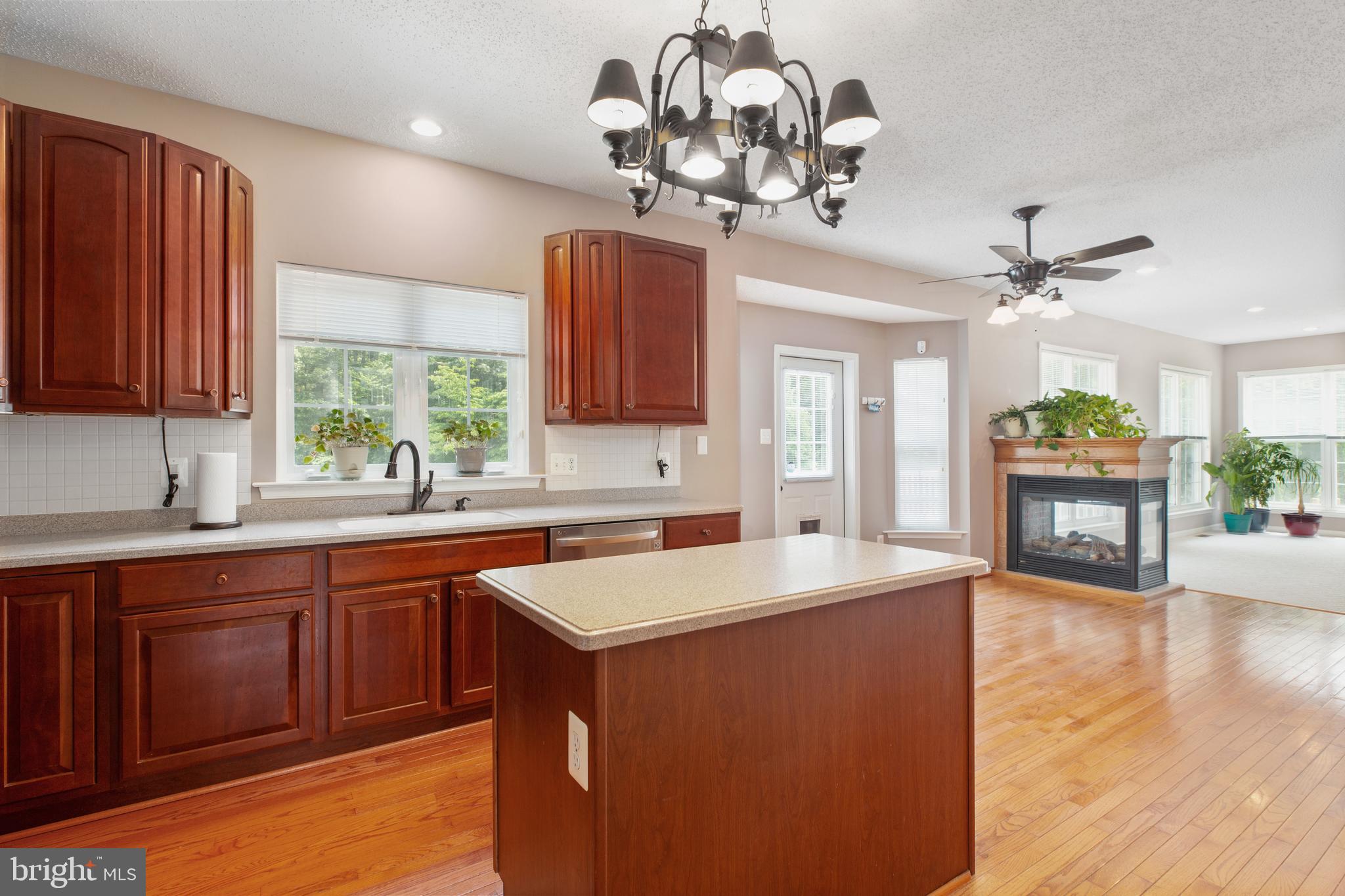 9339 Indiantown Road King George, VA 22485 - Photo 33 of 64 Kitchen with Center Island
