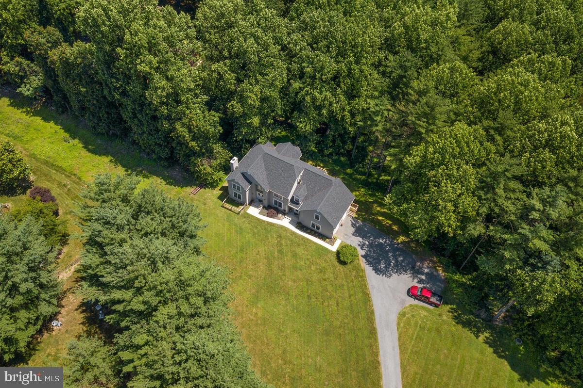 2395 Sunset Farm Road Ellicott City, MD 21042 - Photo 73 of 73 a view of a garden with an outdoor space