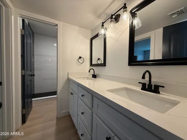 $3,845 | 429 East Greenway Drive, Tempe, AZ 85282