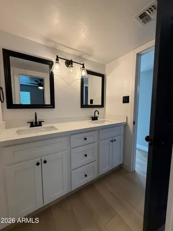 $3,845 | 429 East Greenway Drive, Tempe, AZ 85282