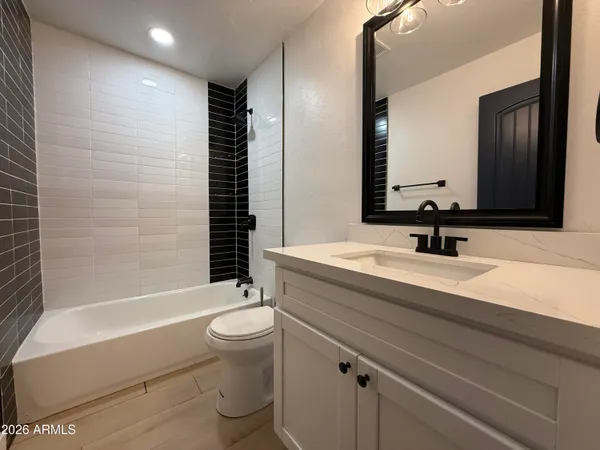 $3,845 | 429 East Greenway Drive, Tempe, AZ 85282