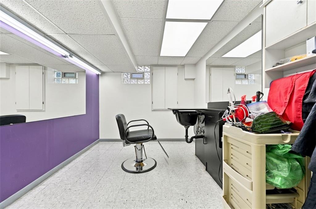 565 Wible Run Road Pittsburgh, PA 15209 - Photo 11 of 46 Gallery Image 11
