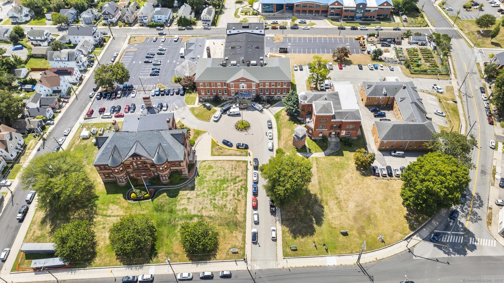 120 Broad Street, Unit 407 New London, CT 06320 - Photo 18 of 18 a aerial view of multiple house