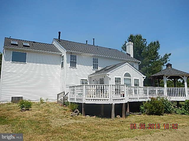 9636 Huntmaster Road Gaithersburg, MD 20882 - Photo 16 of 17 Exterior (Rear)