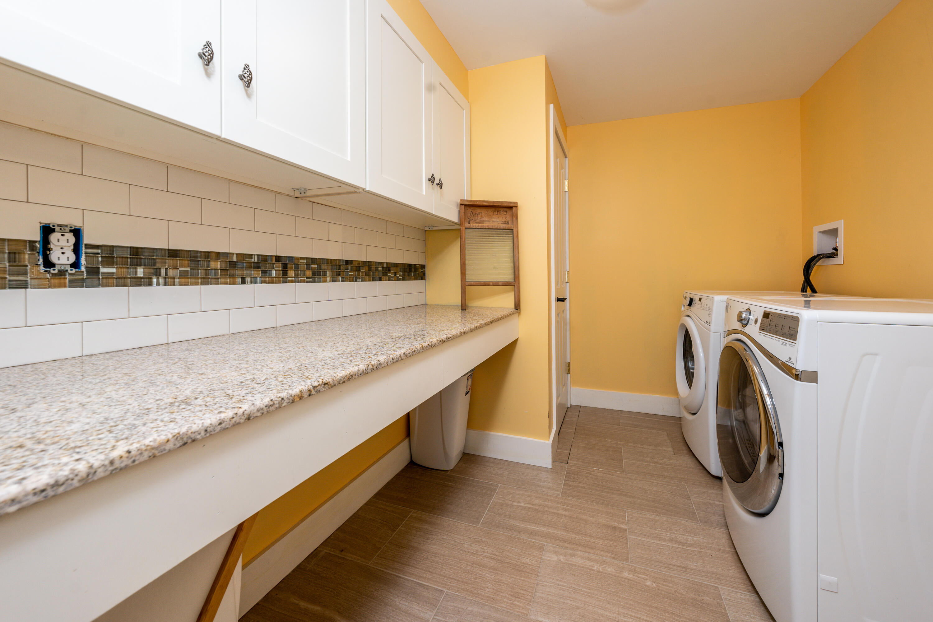 21 Jillian Drive Bourne, MA 02532 - Photo 35 of 46 a view of washer and dryer