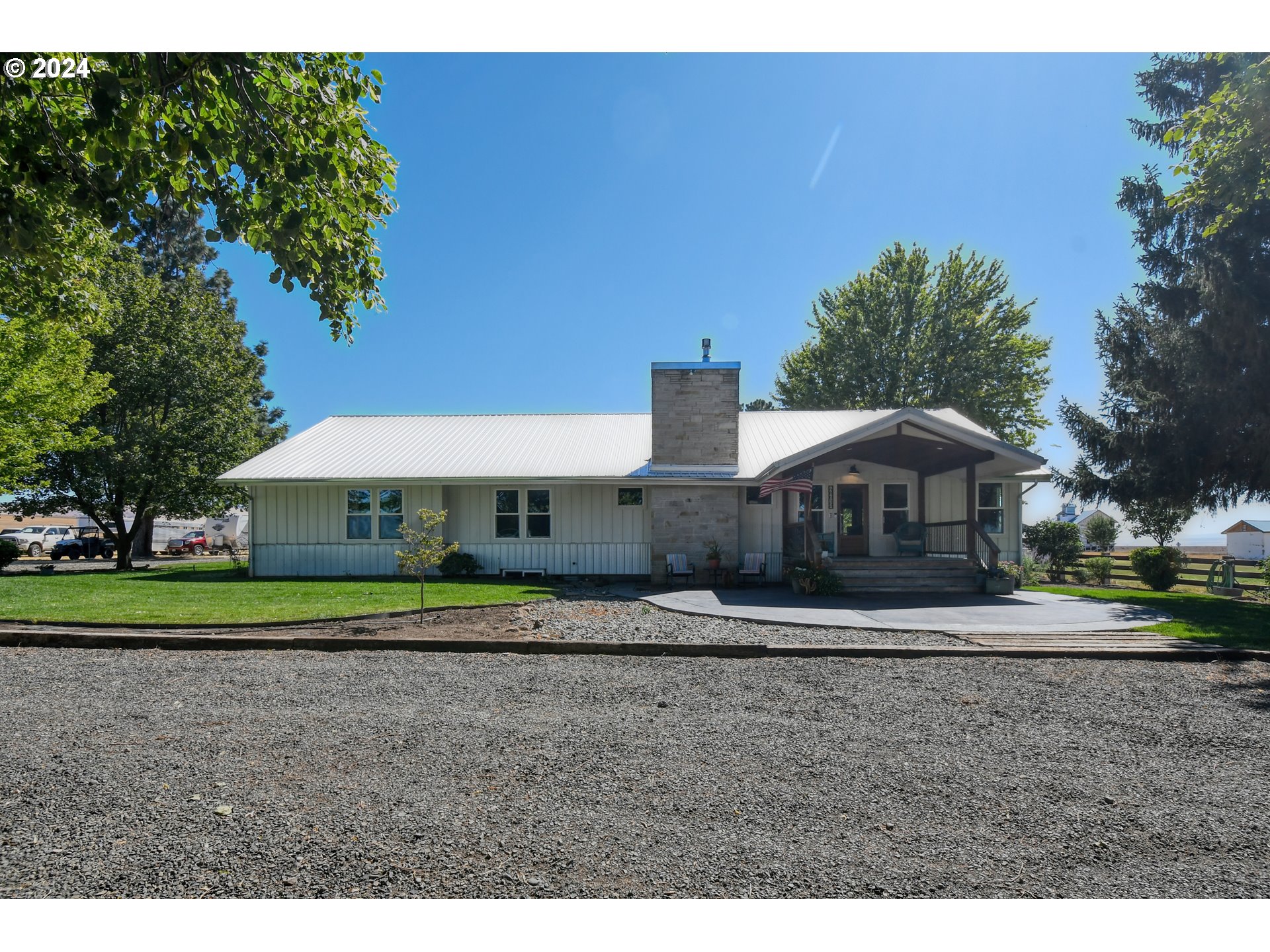 48612 Duff Road Pendleton, OR 97801 - Photo 7 of 46