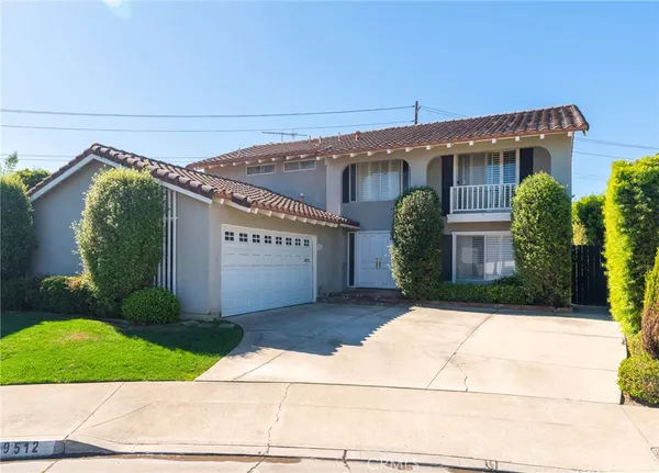 $1,949,000 | 9512 Hightide Drive, Huntington Beach, CA 92646