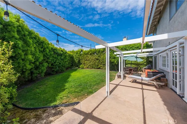 $1,949,000 | 9512 Hightide Drive, Huntington Beach, CA 92646