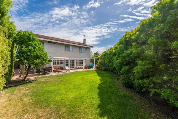 $1,949,000 | 9512 Hightide Drive, Huntington Beach, CA 92646