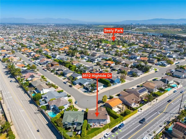 $1,949,000 | 9512 Hightide Drive, Huntington Beach, CA 92646