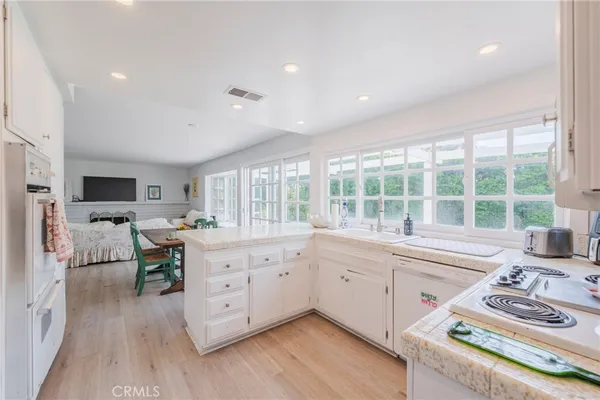 $1,949,000 | 9512 Hightide Drive, Huntington Beach, CA 92646