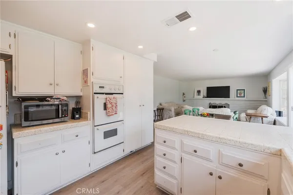 $1,949,000 | 9512 Hightide Drive, Huntington Beach, CA 92646