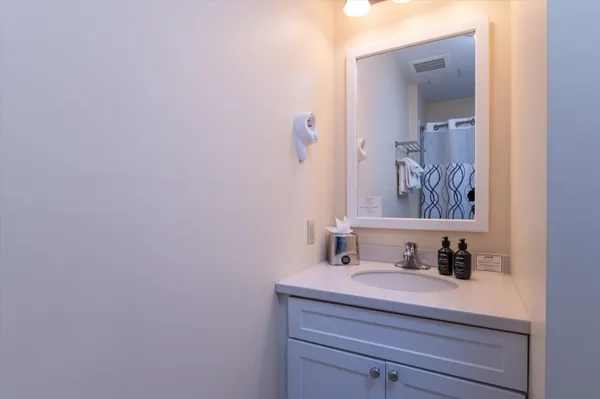 $79,000 | 211-213 Qtr I Jackson Gore Inn, Ludlow, VT 05149