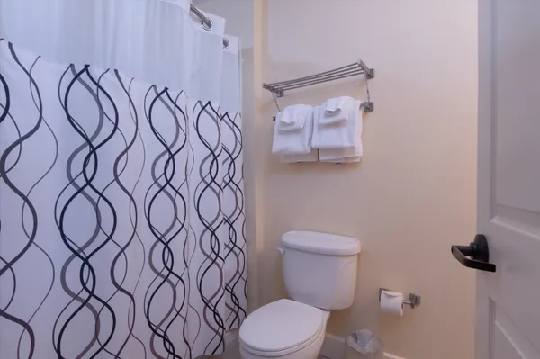 $79,000 | 211-213 Qtr I Jackson Gore Inn, Ludlow, VT 05149