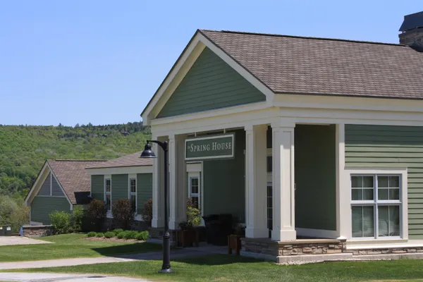 $79,000 | 211-213 Qtr I Jackson Gore Inn, Ludlow, VT 05149