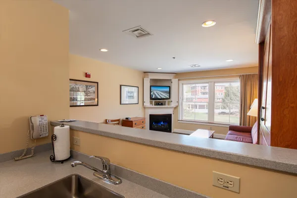 $79,000 | 211-213 Qtr I Jackson Gore Inn, Ludlow, VT 05149