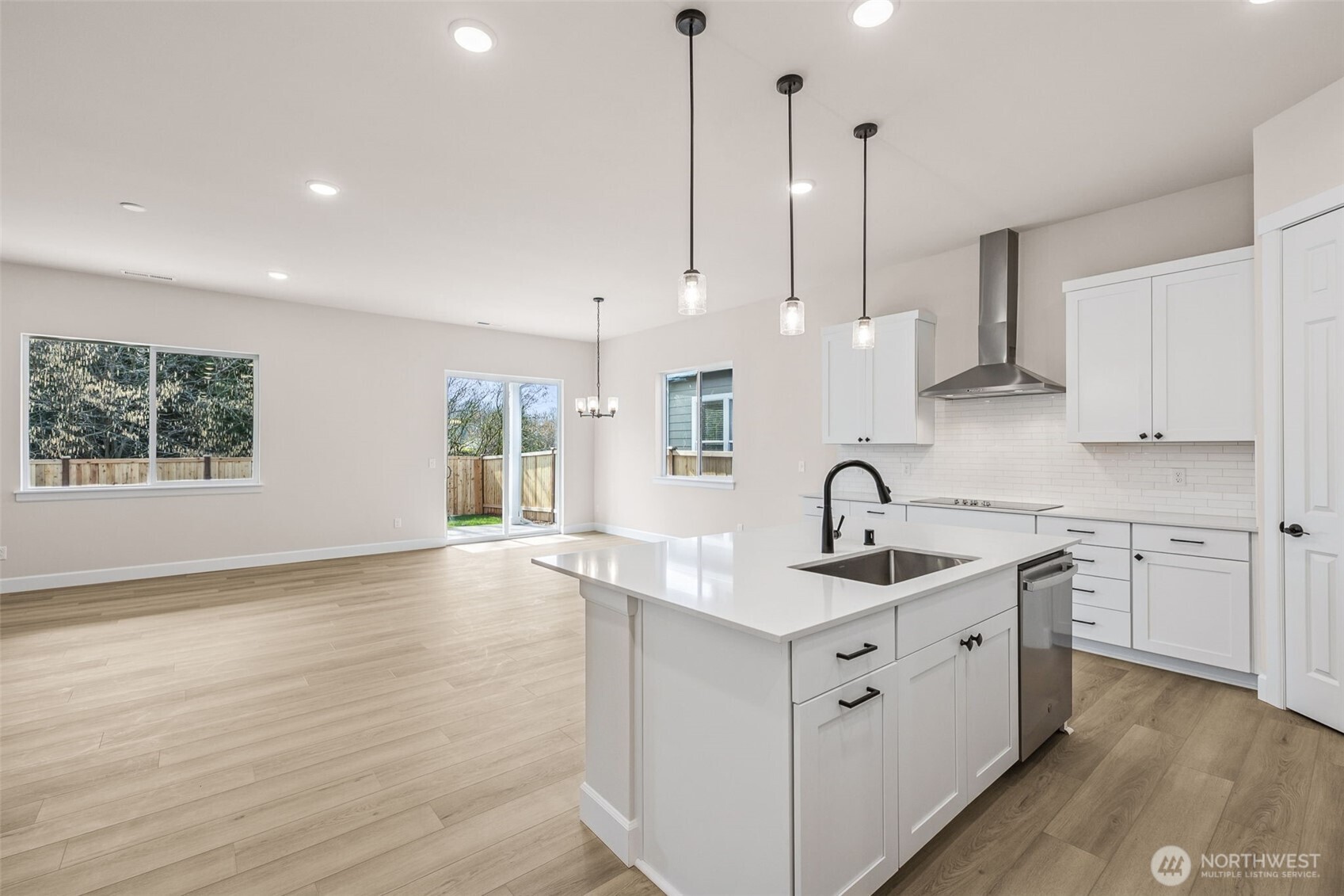 710 South Davis Street, Unit 106 Buckley, WA 98321 - Photo 16 of 33