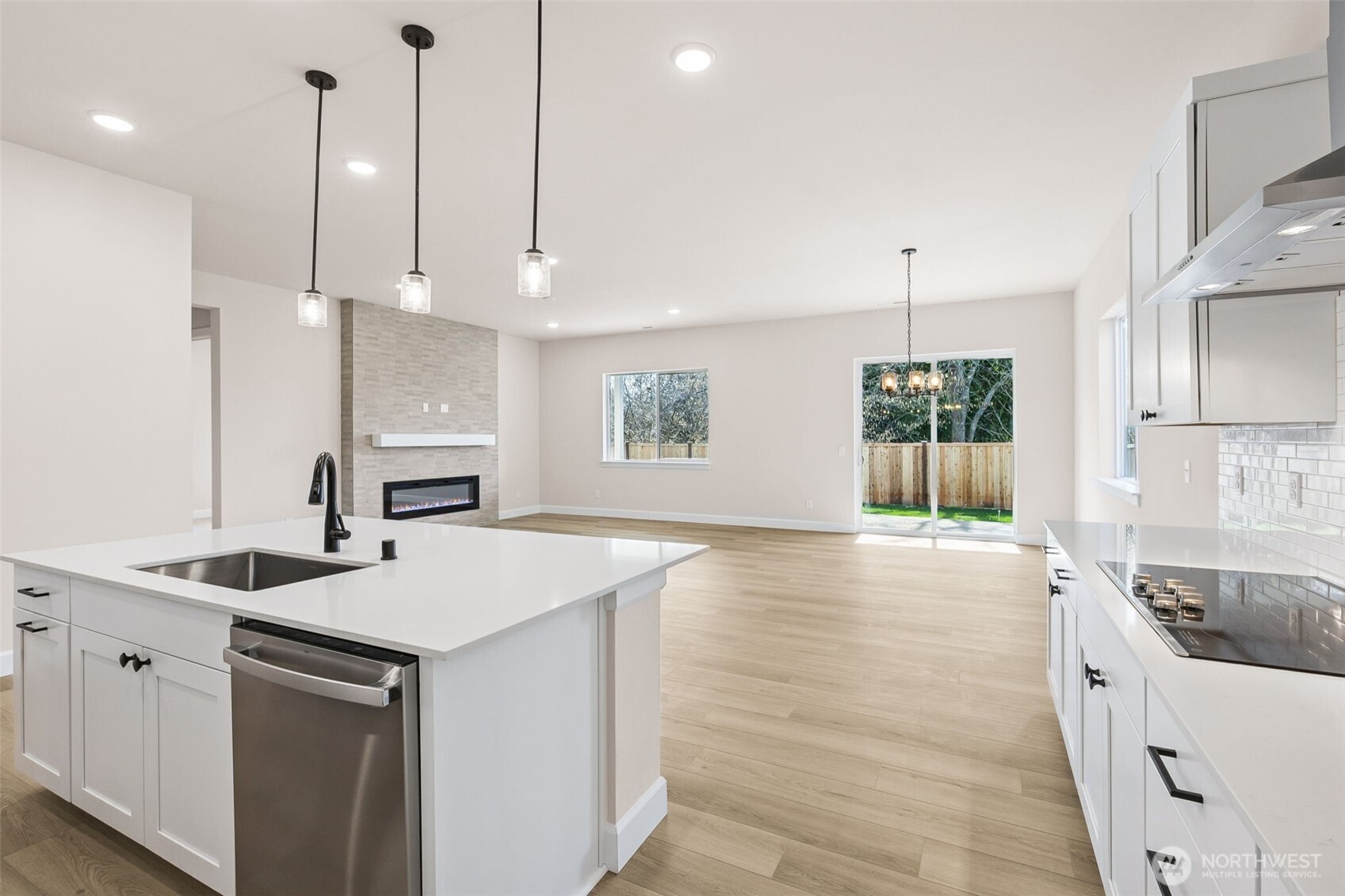 710 South Davis Street, Unit 106 Buckley, WA 98321 - Photo 17 of 33