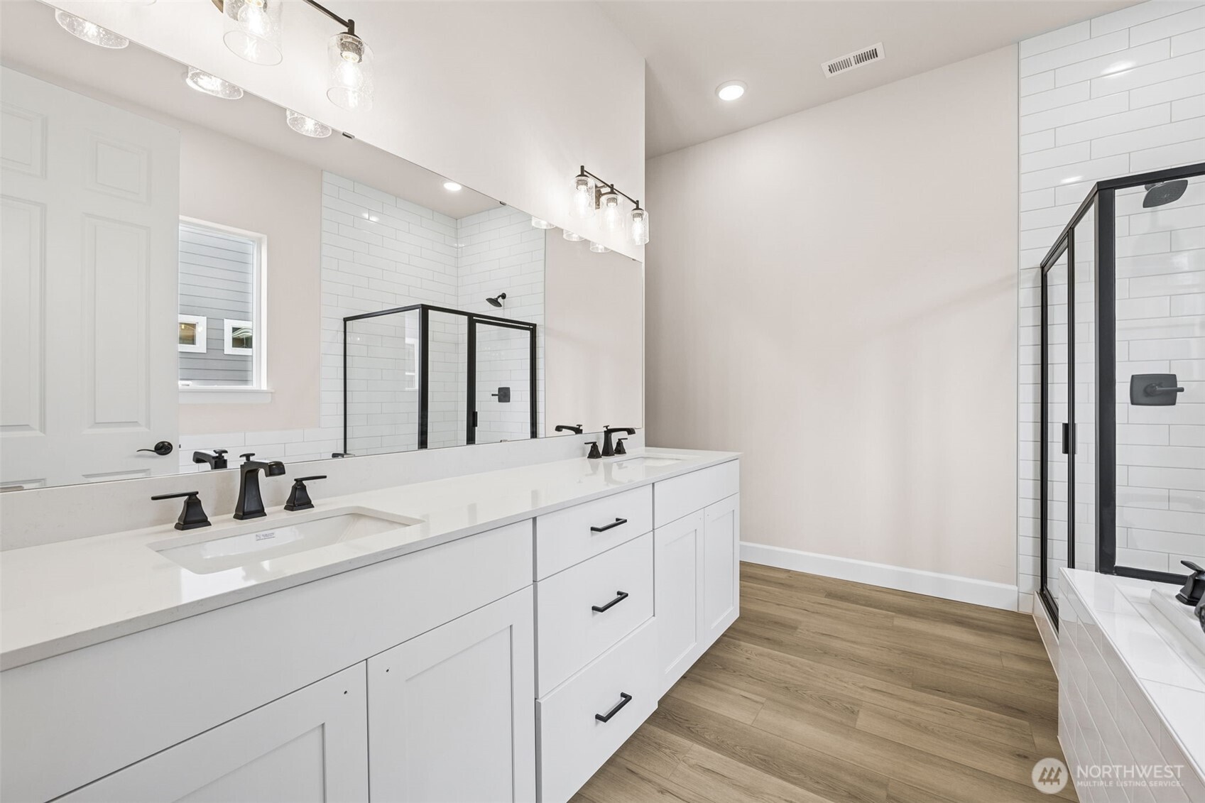 710 South Davis Street, Unit 106 Buckley, WA 98321 - Photo 30 of 33