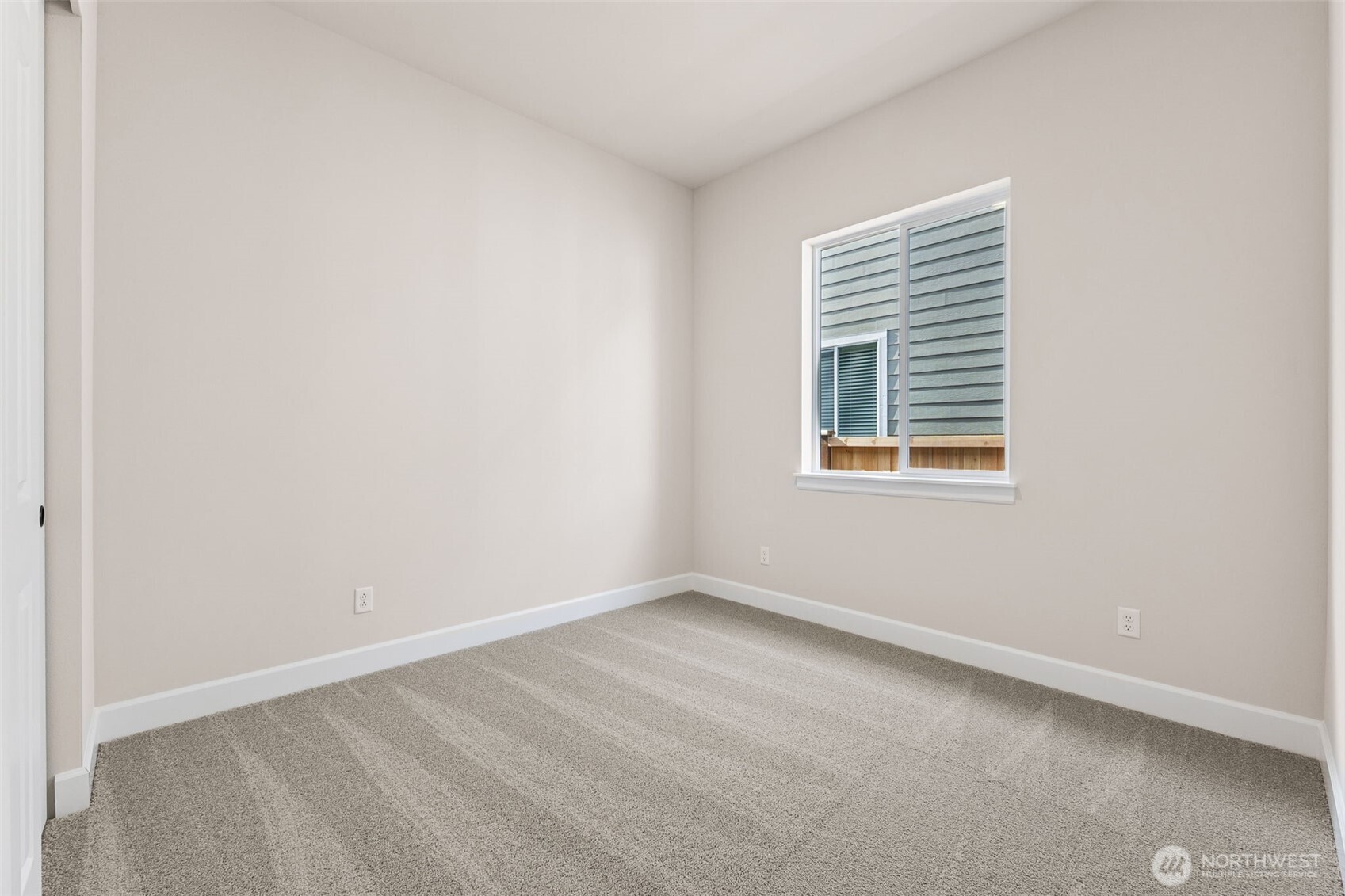 710 South Davis Street, Unit 106 Buckley, WA 98321 - Photo 4 of 33