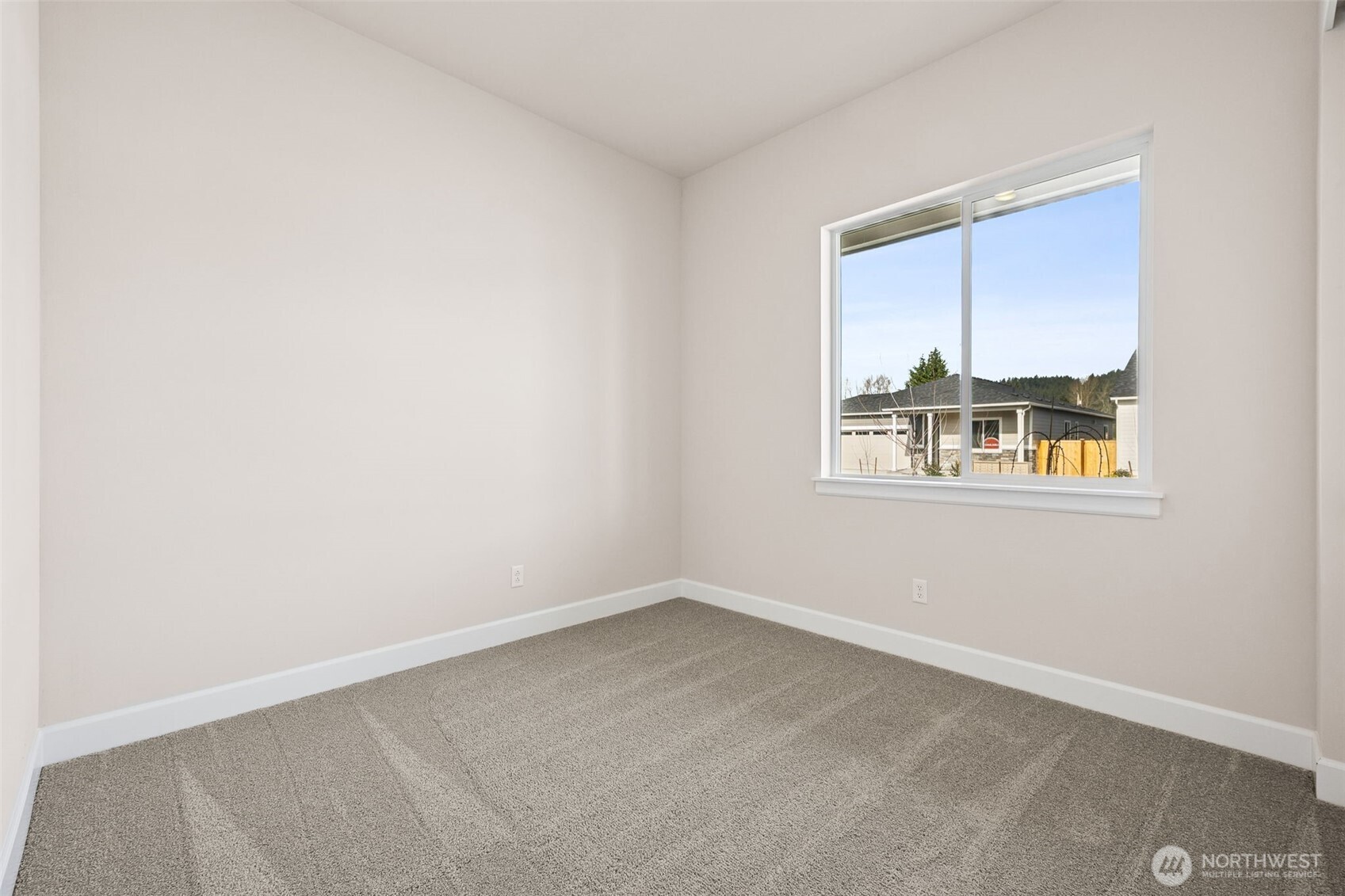 710 South Davis Street, Unit 106 Buckley, WA 98321 - Photo 7 of 33