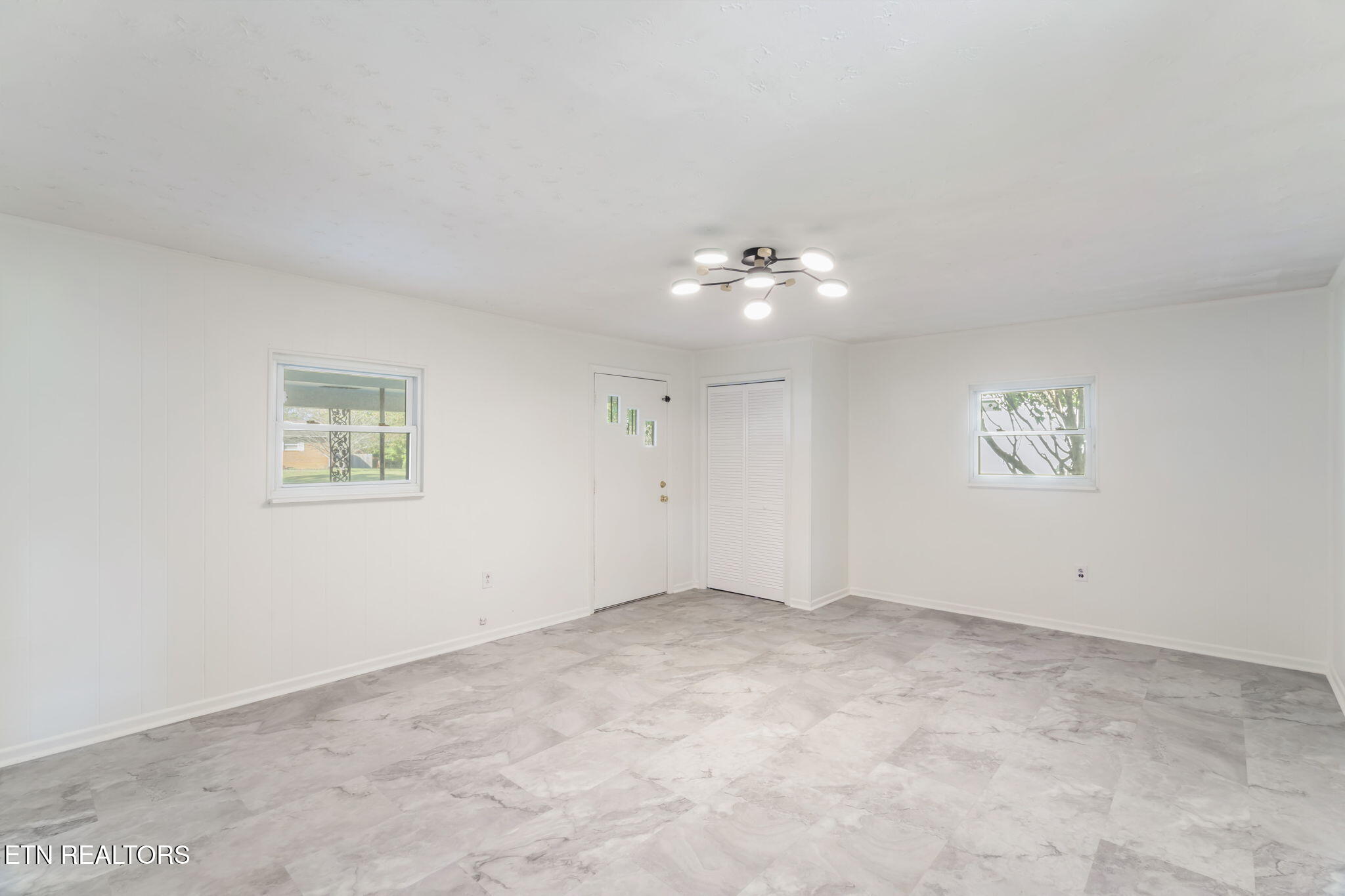 6624 Candy Lane Knoxville, TN 37920 - Photo 21 of 48 21-web-or-mls-6624 Candy Lane-22