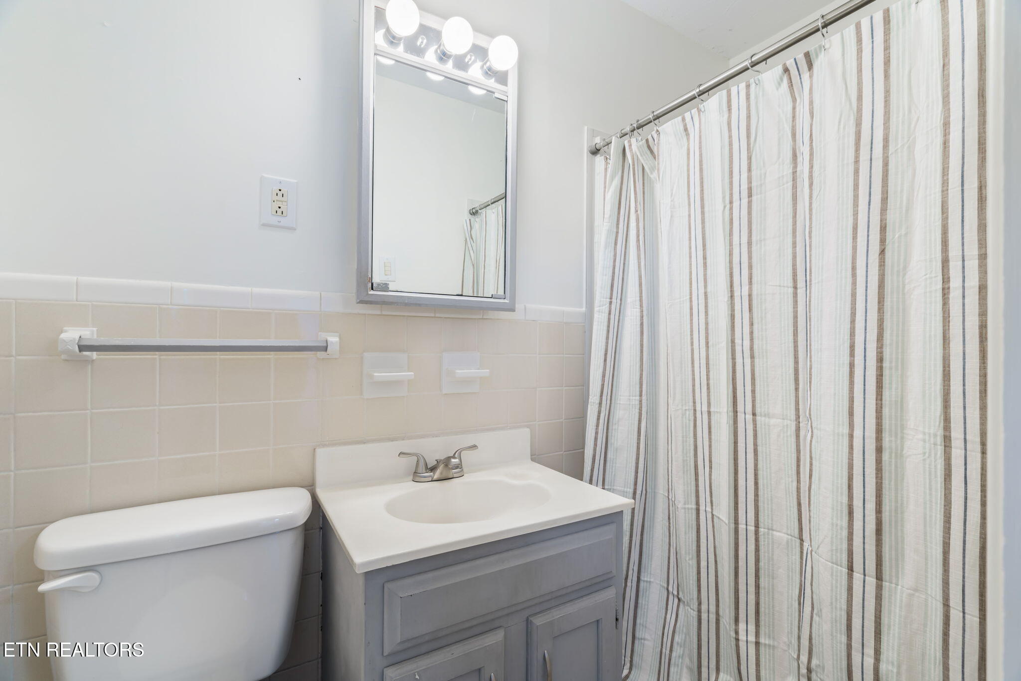 6624 Candy Lane Knoxville, TN 37920 - Photo 25 of 48 26-web-or-mls-6624 Candy Lane-27