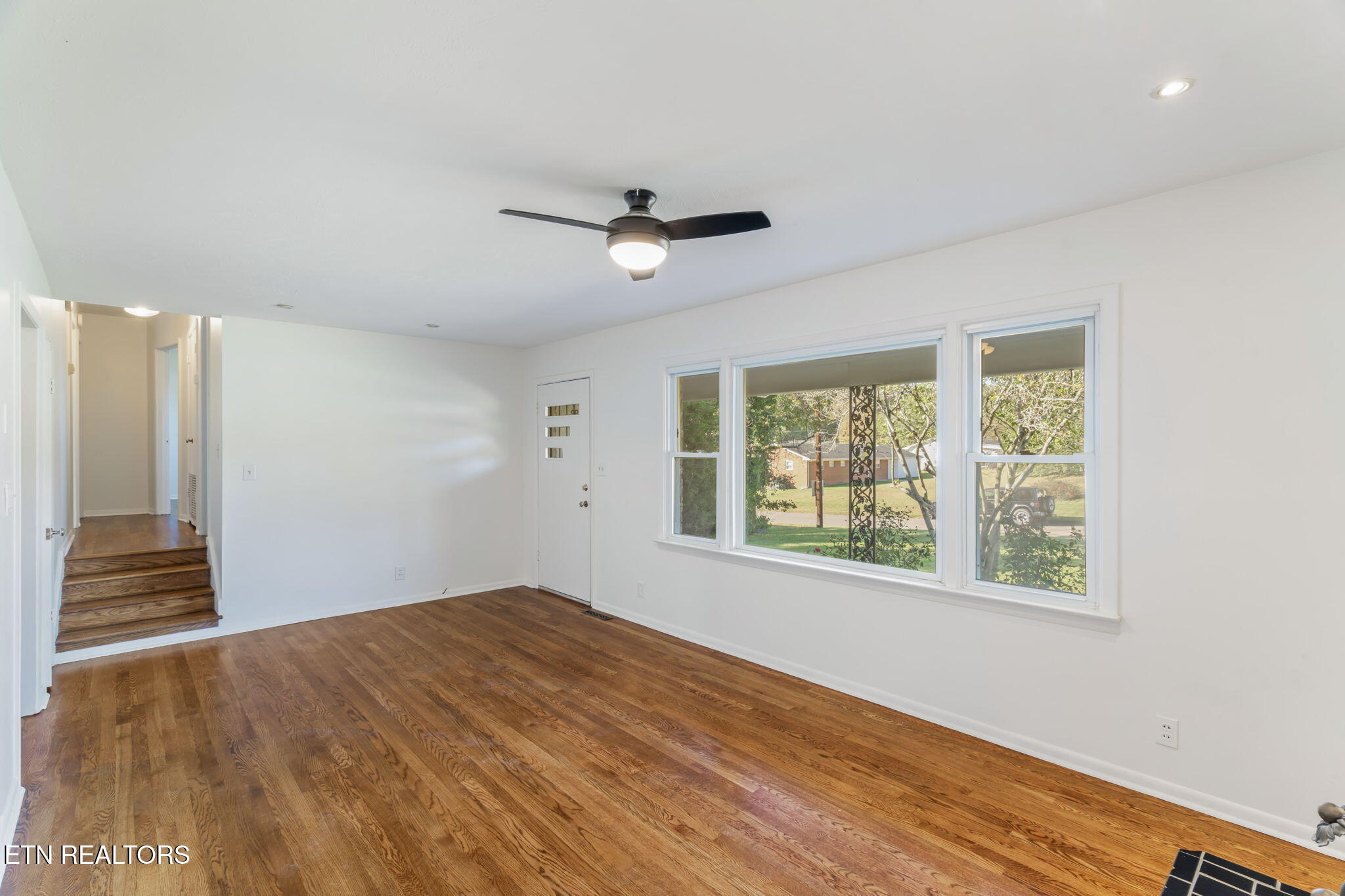 6624 Candy Lane Knoxville, TN 37920 - Photo 9 of 48 11-web-or-mls-6624 Candy Lane-12