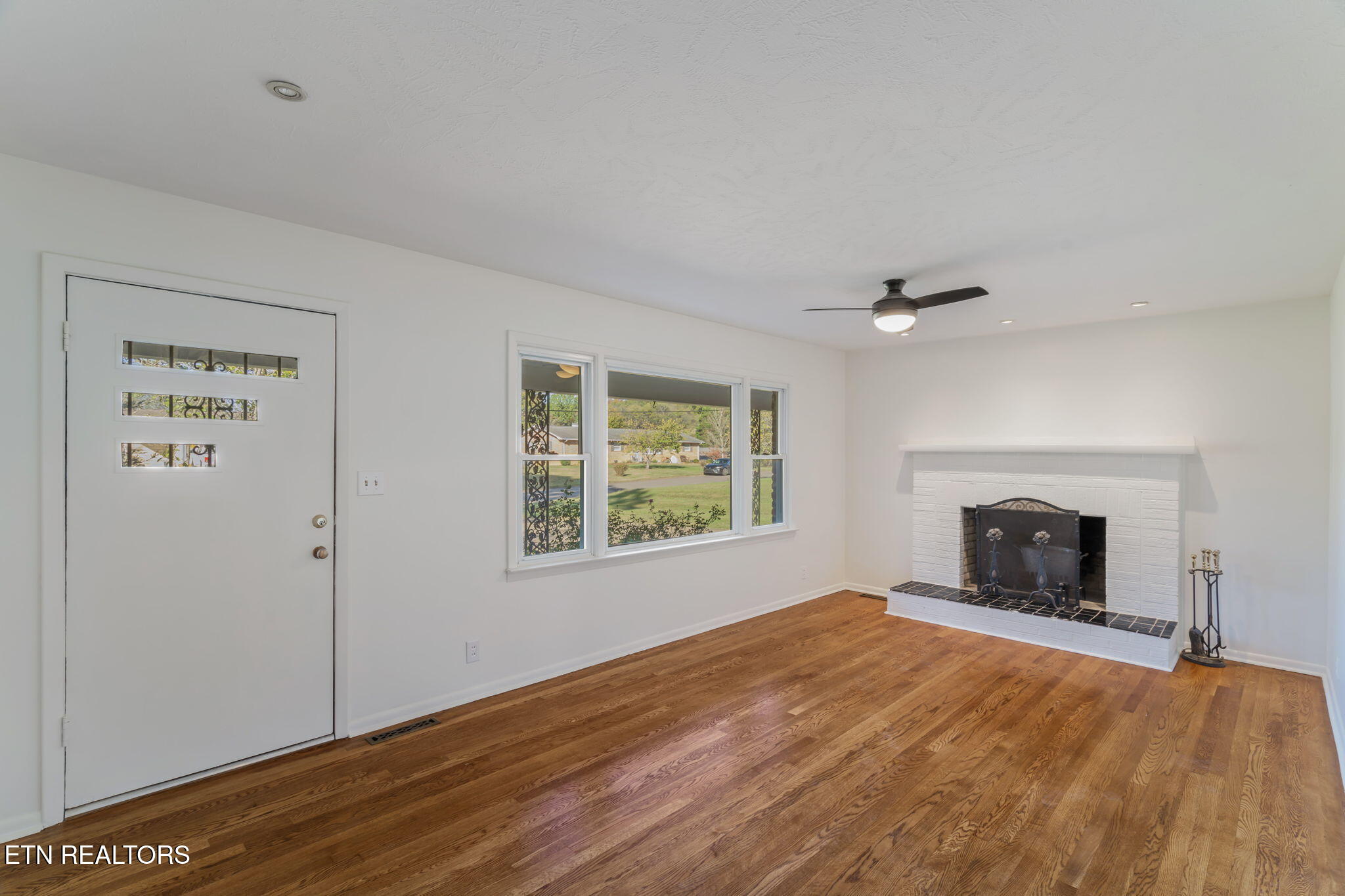 6624 Candy Lane Knoxville, TN 37920 - Photo 10 of 48 10-web-or-mls-6624 Candy Lane-11