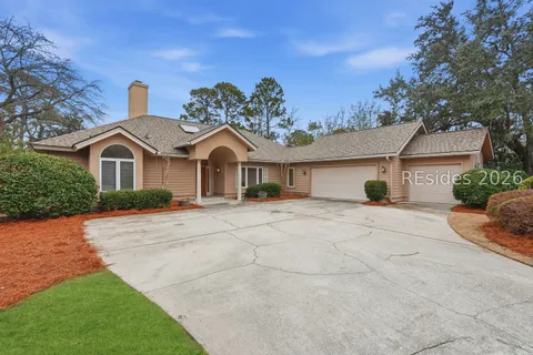 $825,000 | 11 Sedge Fern Drive, Hilton Head Island, SC 29926