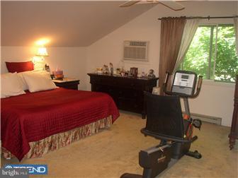 605 Laverock Road Glenside, PA 19038 - Photo 8 of 10 Gallery Image 8