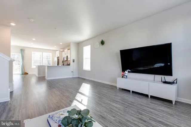 $3,300 | 7928 Patterson Way, Hanover, MD 21076