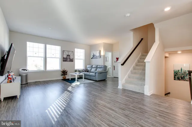 $3,300 | 7928 Patterson Way, Hanover, MD 21076