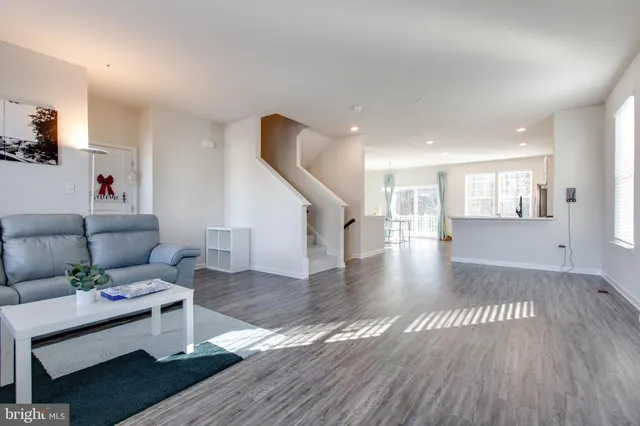 $3,300 | 7928 Patterson Way, Hanover, MD 21076