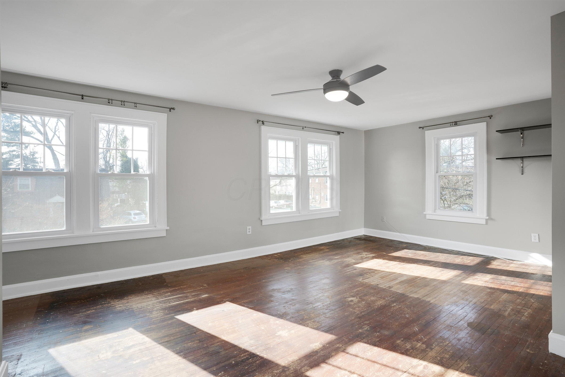 960 East Dunedin Road Columbus, OH 43224 - Photo 16 of 35