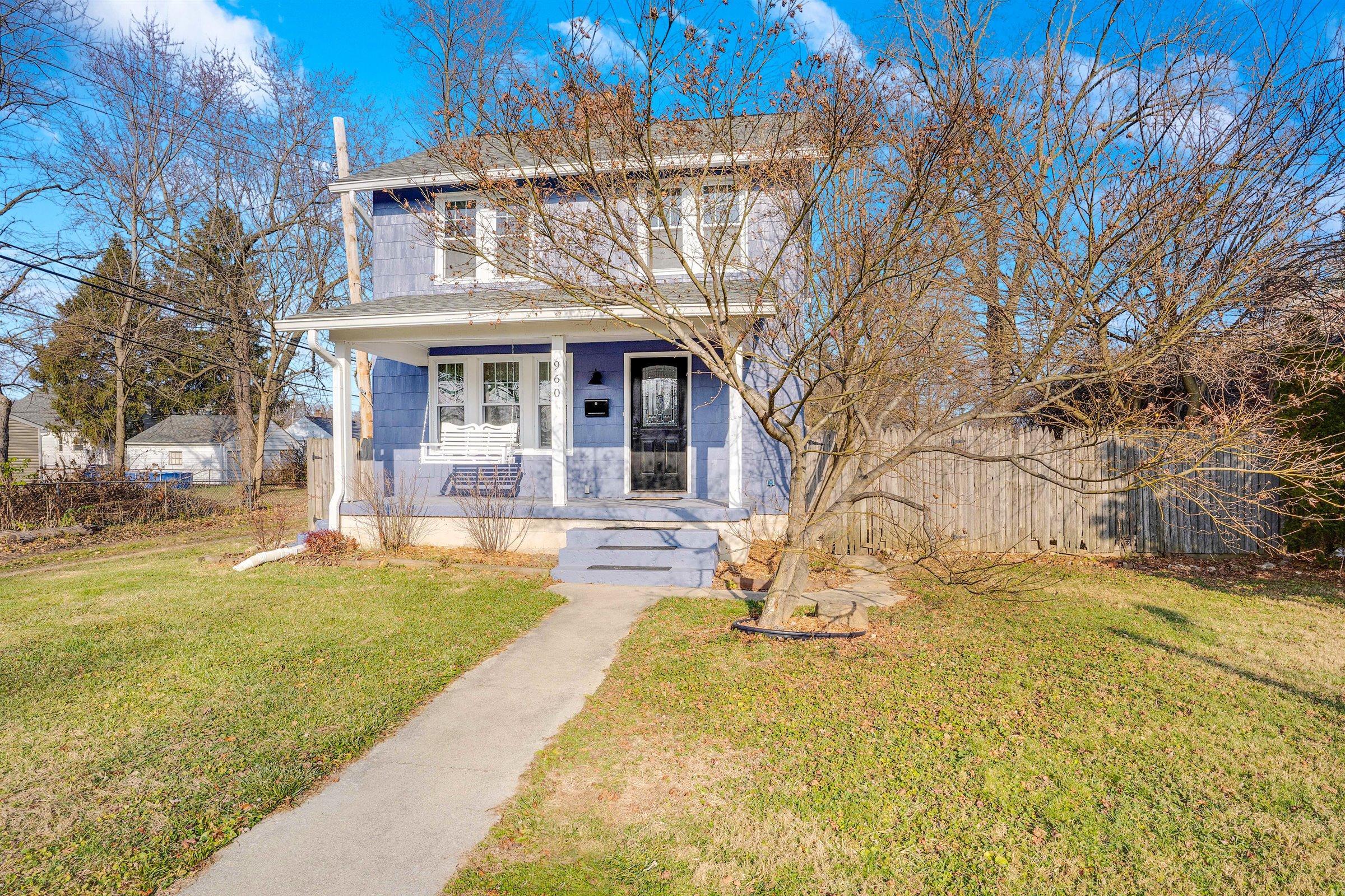 960 East Dunedin Road Columbus, OH 43224 - Photo 3 of 35