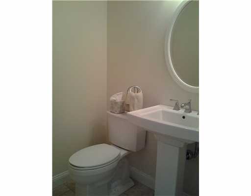 20 Hubbard Street Westerly, RI 02891 - Photo 10 of 20 Bathroom.
