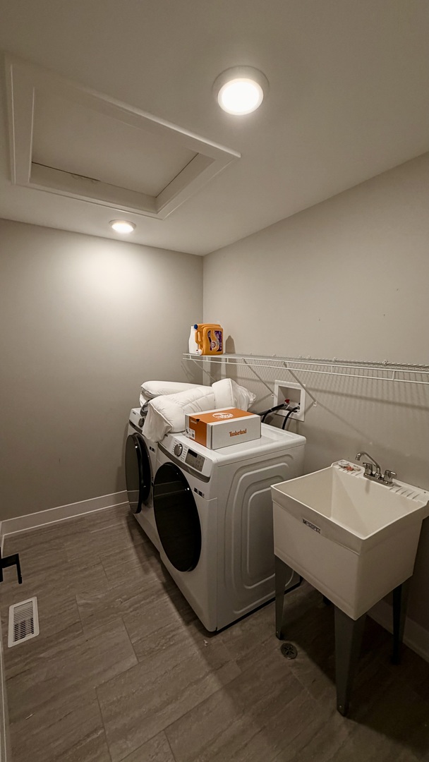 411 West Pierce Road Itasca, IL 60143 - Photo 8 of 14