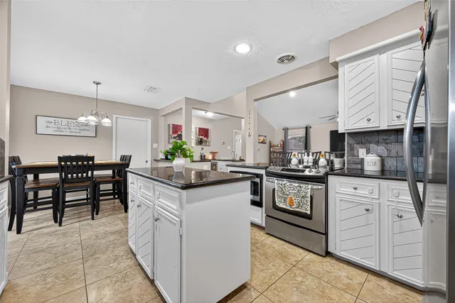 $330,000 | 4006 Dover Street, Deer Park, TX 77536