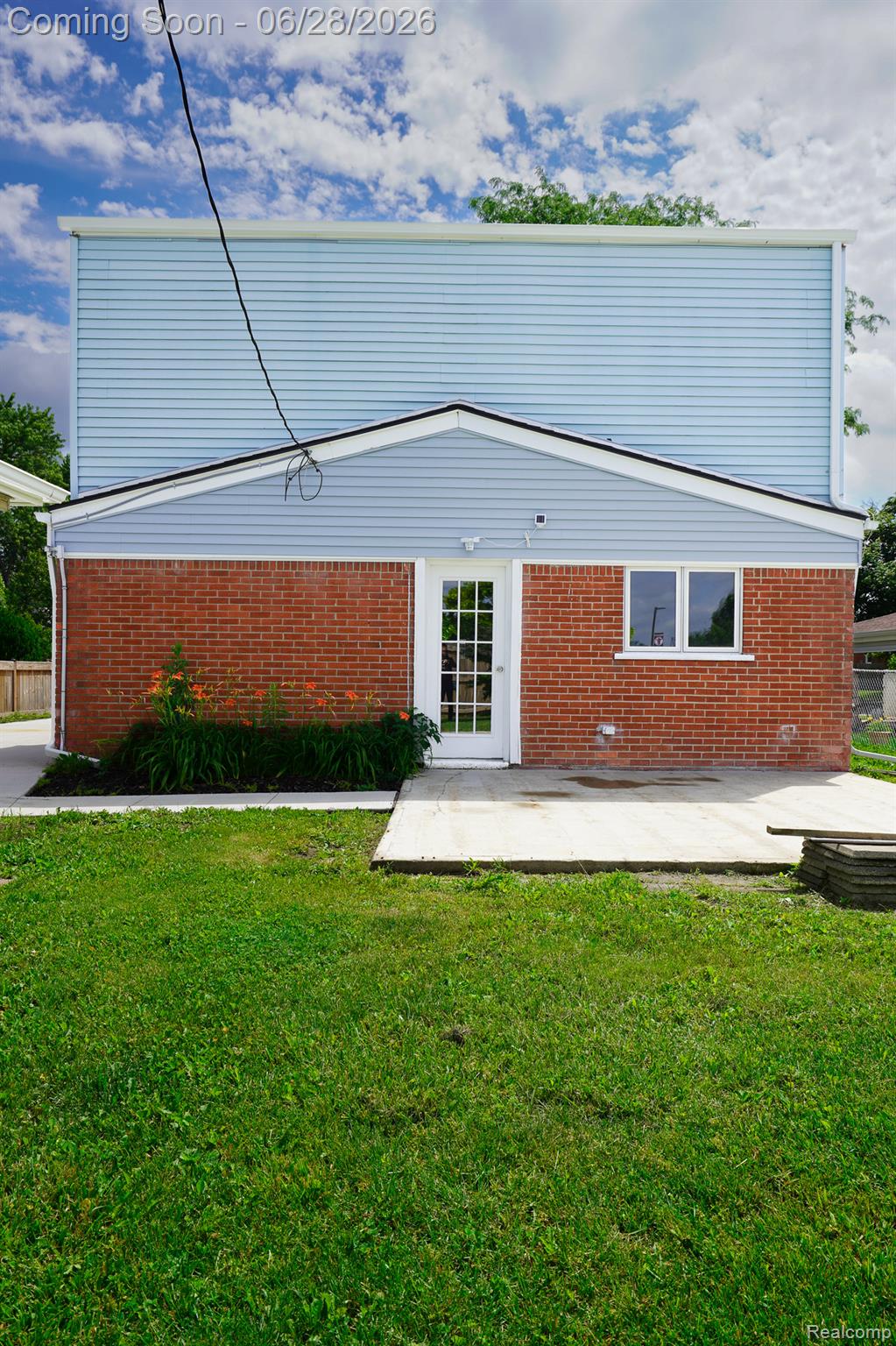 15646 Selwyn Road Southgate, MI 48195 - Photo 6 of 69 DDS04801.jpg